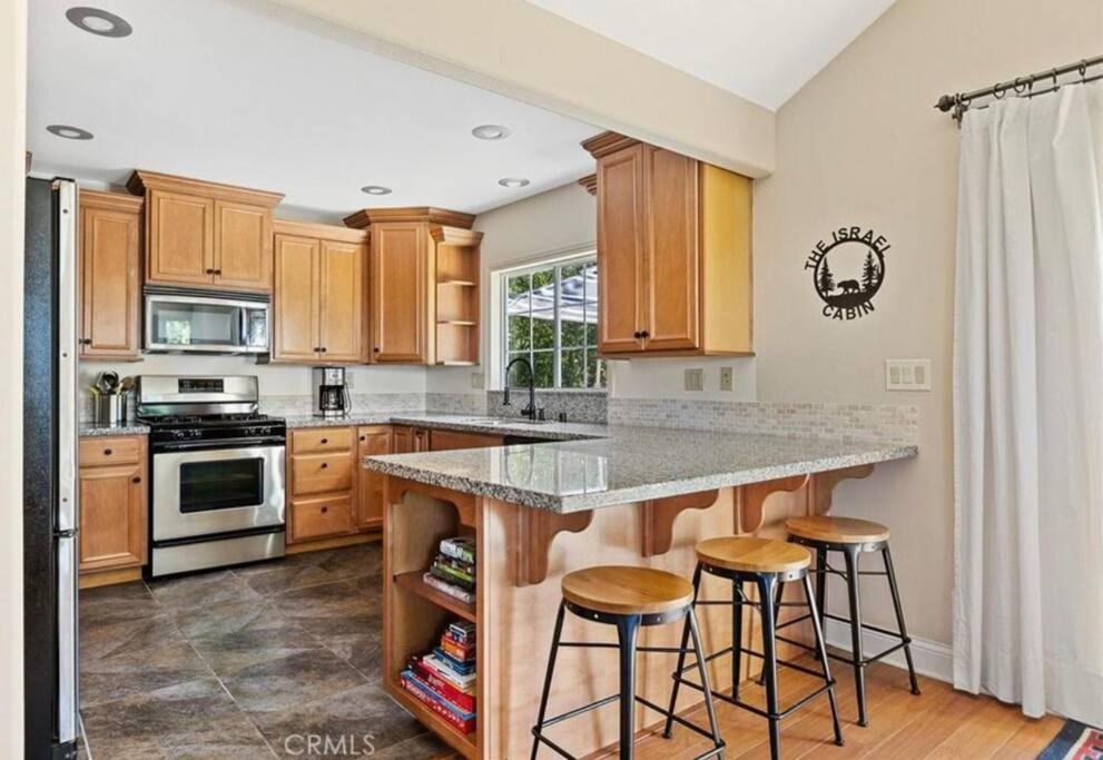 Charming Getaway Cabin Lake Arrowhead Eksteriør bilde