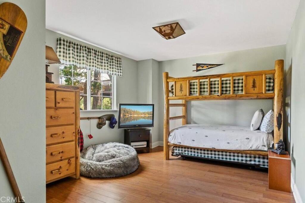 Charming Getaway Cabin Lake Arrowhead Eksteriør bilde